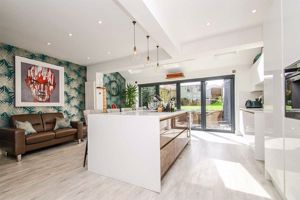 Photo 29- click for photo gallery